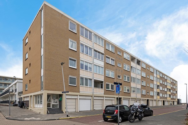 Medium property photo - de Ruyterstraat 8F5, 2041 HK Zandvoort